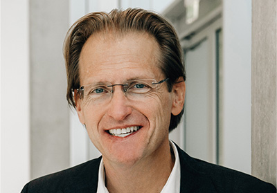 Porträtbild Prof. Dr. Batz