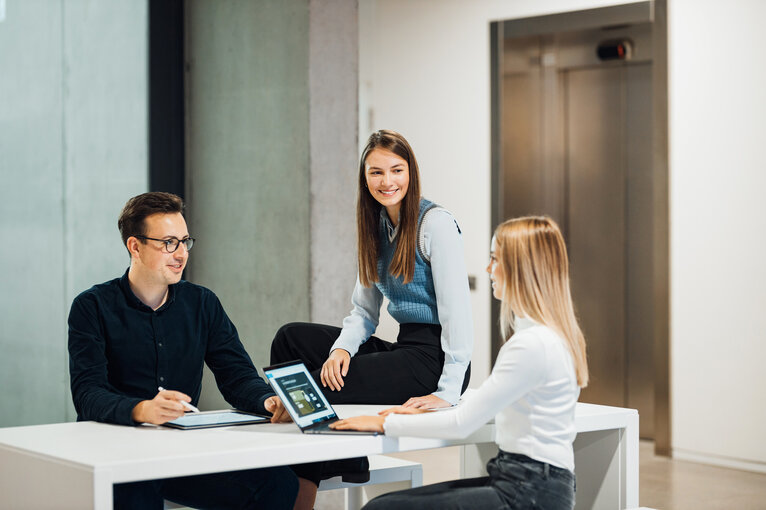 Studierende im Gespräch